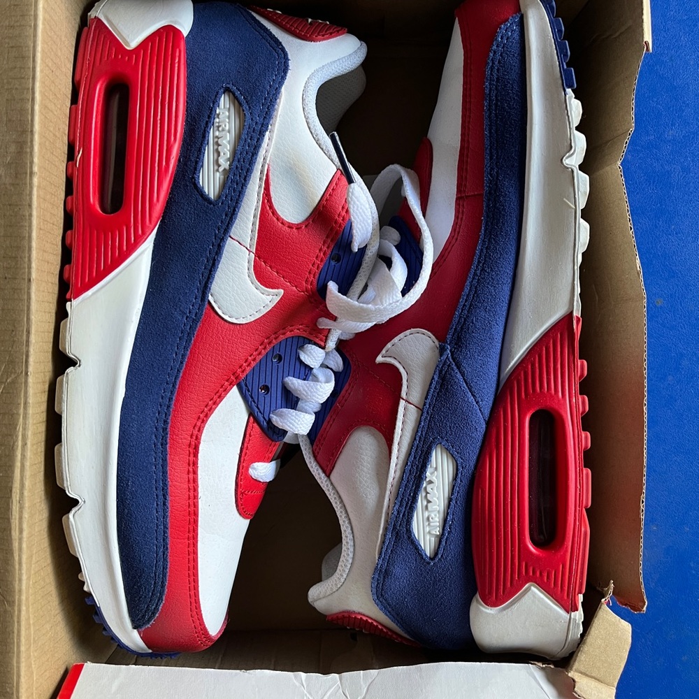 Nike AirMax 90 Red/White/Blue 7Y/women’s 8.5